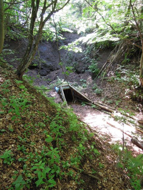 Pod sedlem Tunel vede tunel ...
