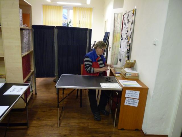 5 - Paní pokladní čeká